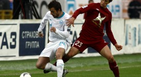 Azione di gioco tra Rubin Kanza e Zenit 